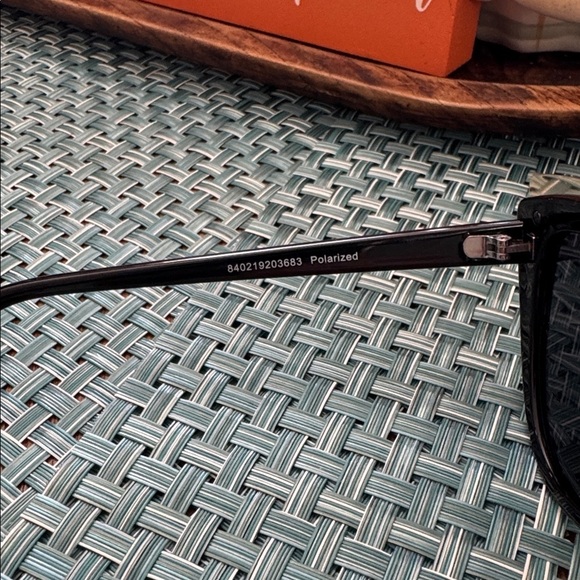NEW - never worn!  Privé Revaux Polarized Sunglasses main image 5
